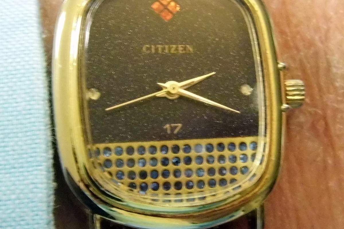 Vintage Citizen sa ručnim navijanjem iz sedamdesetih: kod ovakvih satova računajte servis odmah posle kupovine.